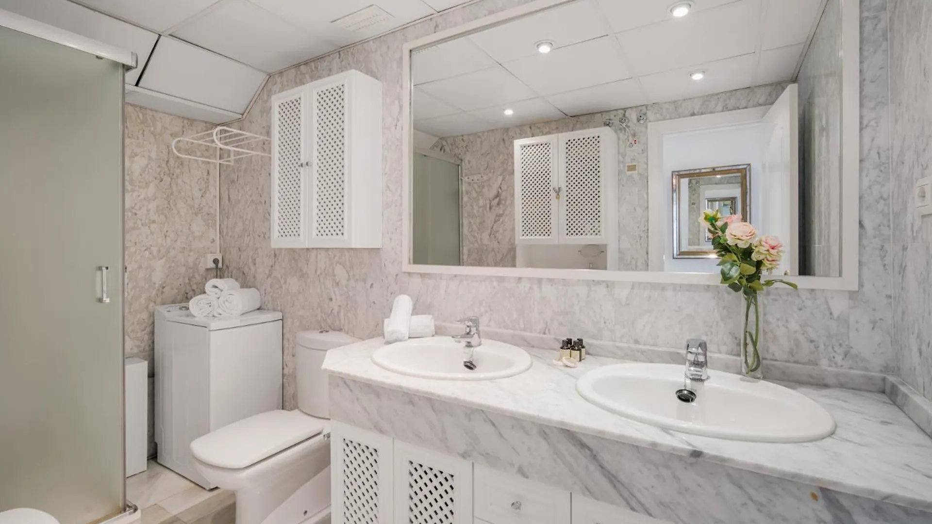 1 Bedroom Apartment, With Sea Views, In Medina Garden - Puerto Banus Marbella 0*,  Spain
