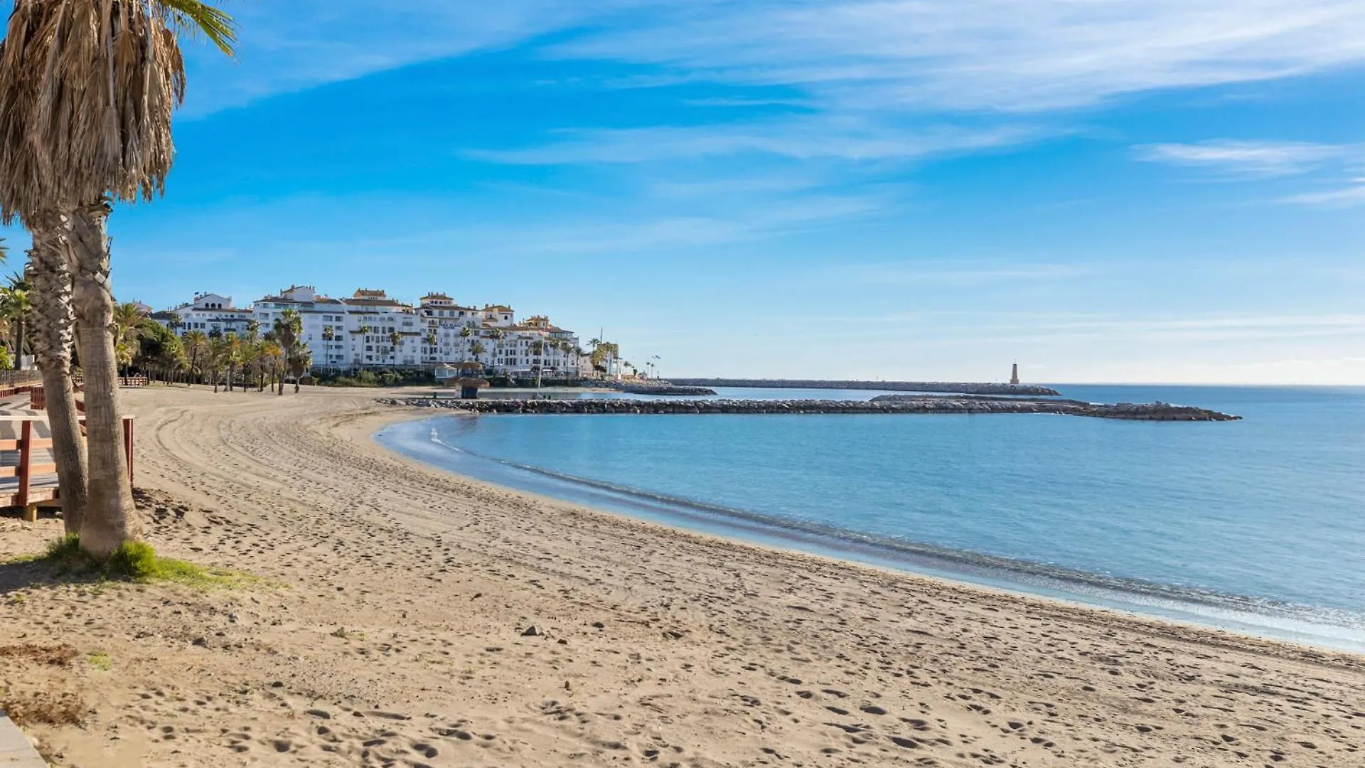 1 Bedroom Apartment, With Sea Views, In Medina Garden - Puerto Banus Marbella Spain