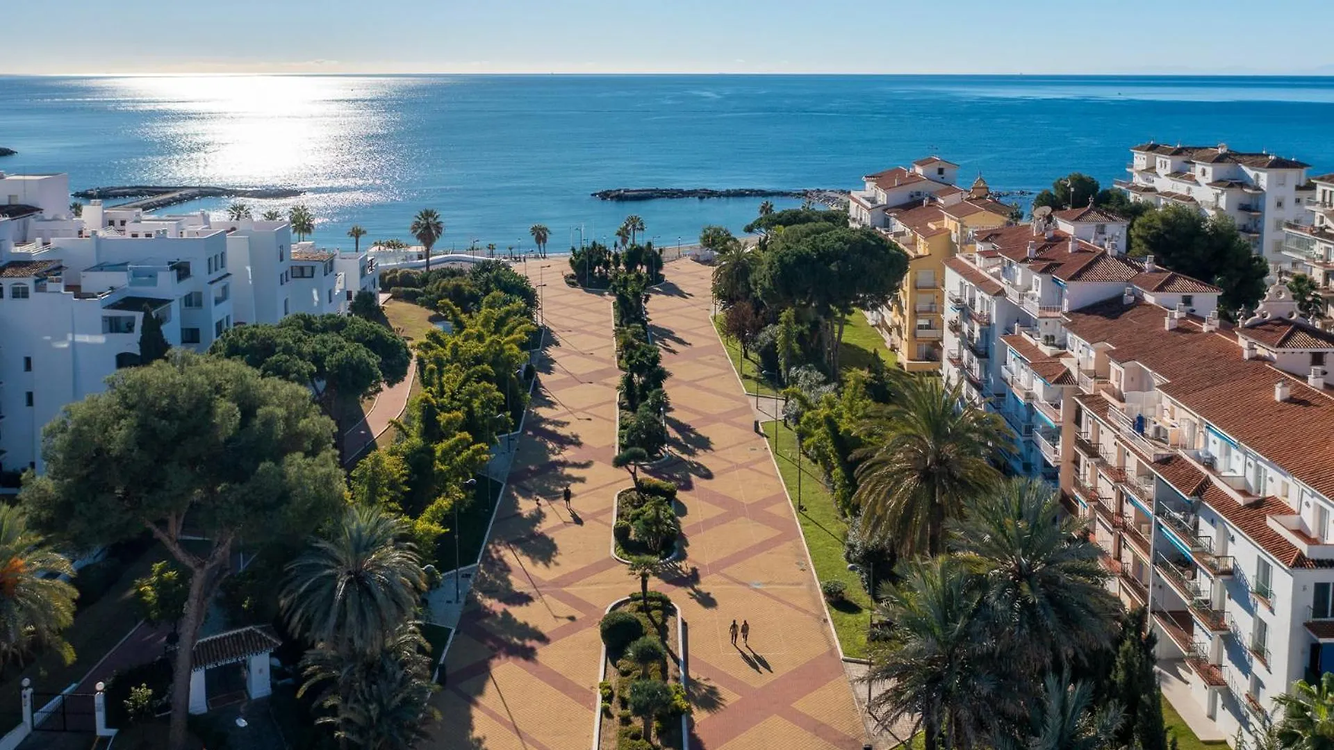 1 Bedroom Apartment, With Sea Views, In Medina Garden - Puerto Banus Marbella Apartment